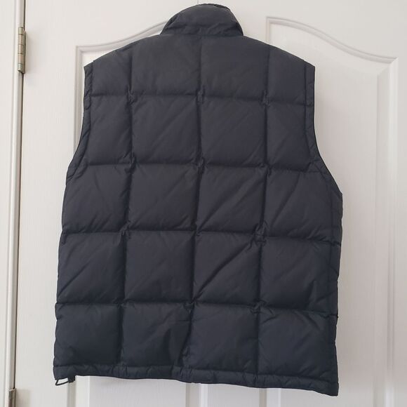 Gap Reversible Puffer Vest Size Medium - Picture 3 of 7